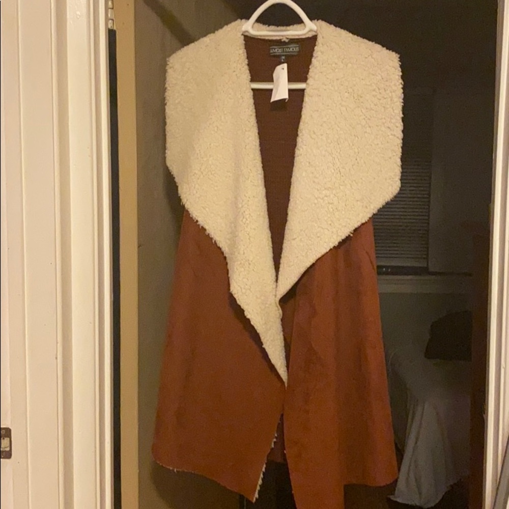 Sweater vest